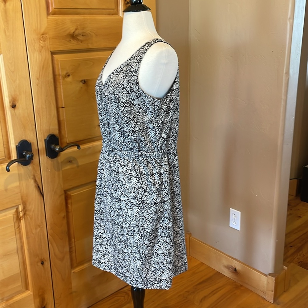 Loft Floral Pattern Shift Dress - image 2